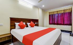 Collection O Srinivasa Residency